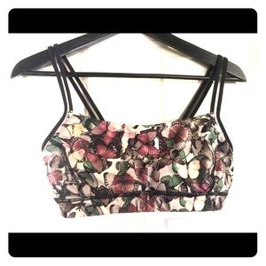 Women's Lululemon sports bra (size 8)